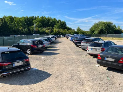Flughafen-Parkplatz von 1ClassParking (Valet-Service) | Freifläche