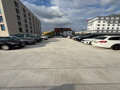 Parking photo of Parkdeck Hotel (Shuttle-Service) | Freifläche