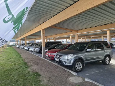Star Parkplatz (Shuttle-Service) | Carport