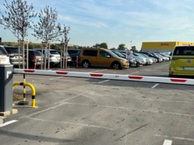 Flughafen Parkplatz Leipzig (Shuttle-Service) | überdacht
